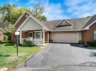 1516 Ridgeview Cir E, Springfield, OH 45504