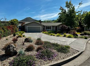 8853 Mission Dr, Kenwood, CA 95452