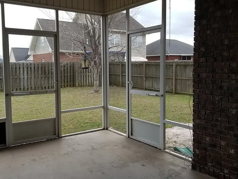 107 Hall Hill Ct — Photo 16