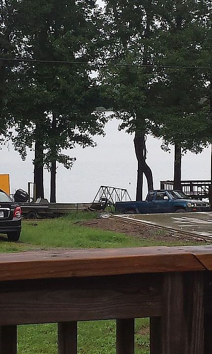 2nd image of 10 Betty Ln