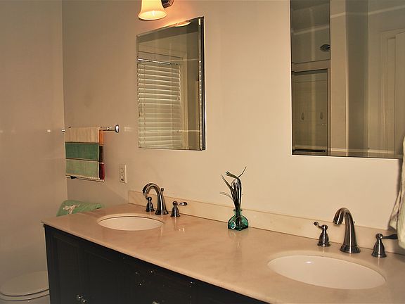 4th image of 4064 Challis Dr