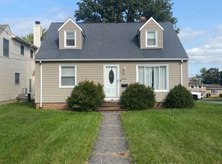 3520 Hilltop Dr, Parma, OH
