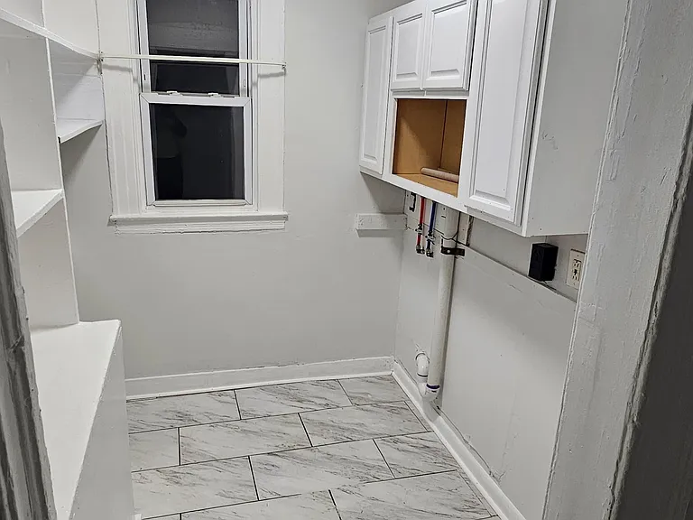587 Winchester Ave #2 — Photo 3