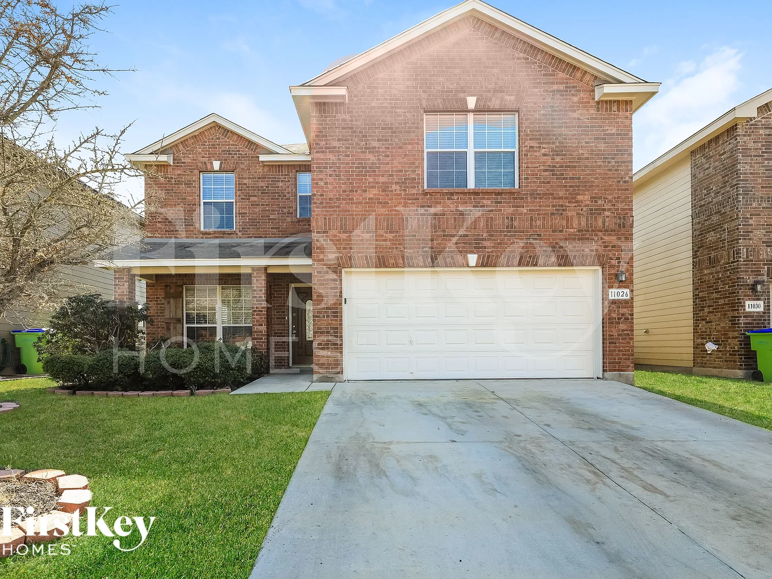 4 bed, 2.5 bath, 2584 sqft, $2,125 — Photo 1