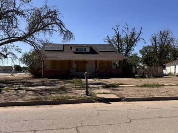 210 S 8th St, Artesia, NM 88210
