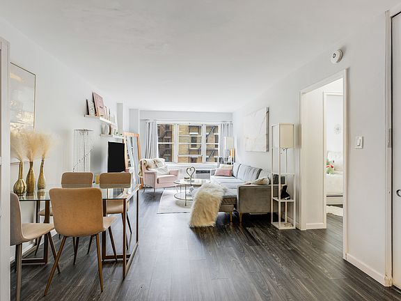 3rd image of 435 E 65th St APT 5G