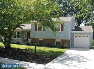 16 Mary Ellen Ln, Sicklerville, NJ 08081