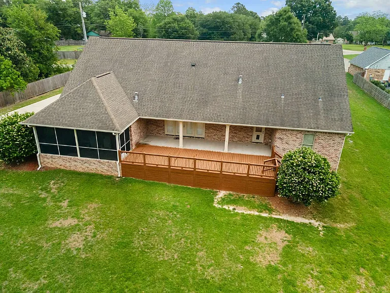 18523 Pecan Ln — Photo 12