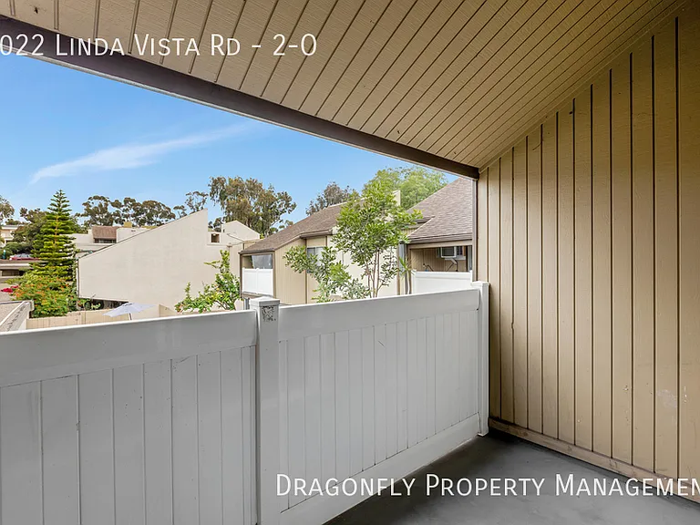 8022 Linda Vista Rd #2O — Photo 23