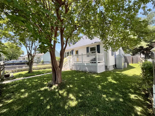 234 Meadow Rd, Pasadena, MD 21122