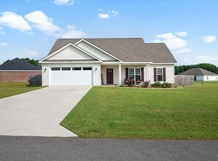 206 Fallen Leaf Dr, Brooklet, GA 30415