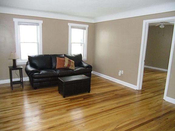 Living Room 17x12