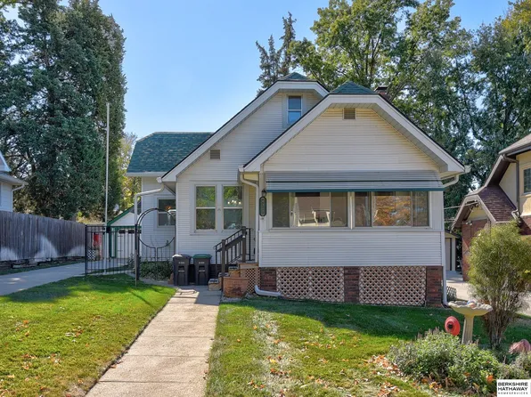 4317 Poppleton Ave, Omaha, NE 68105