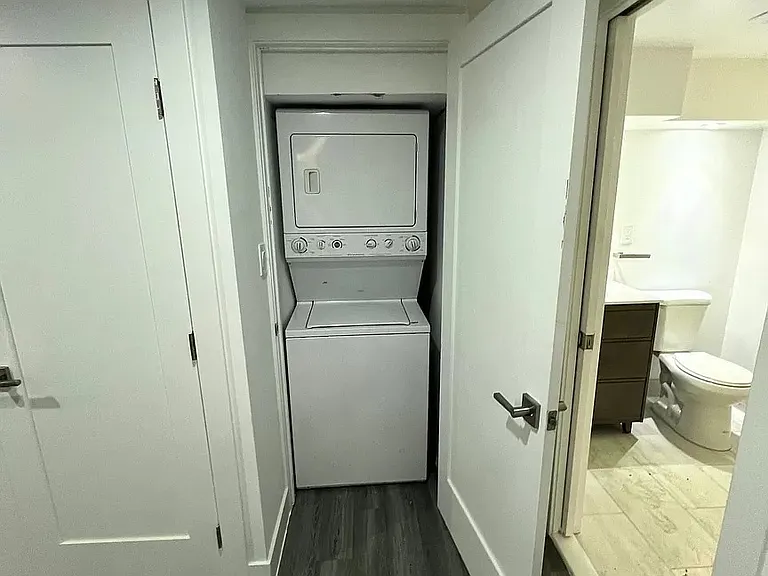 2027 S 41st St #2029 — Photo 5