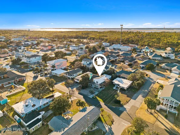 137 Fourth Avenue N, Kure Beach, NC 28449