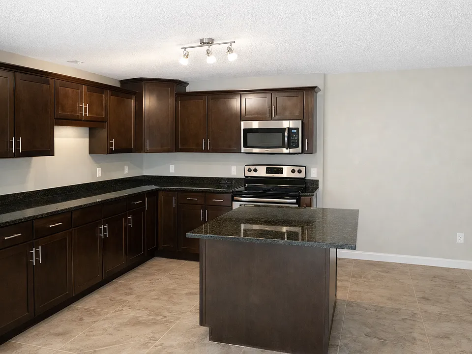 Eagle Crossing Apartments