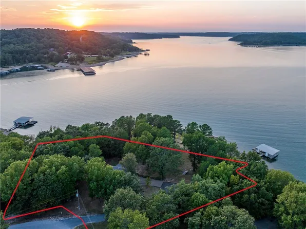 19288 Pinecrest Trl, Rogers, AR 72756