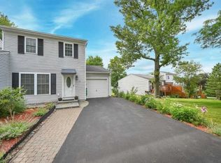 41 Larch Ct, Fishkill, NY 12524