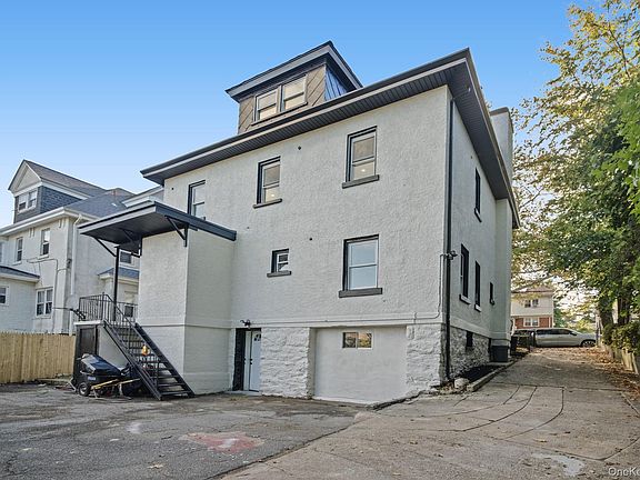 2nd image of 639 S 5th Avenue