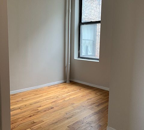 4th image of 165 W 4th St APT 24