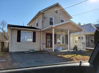 17 Marble St, Washington, NJ 07882