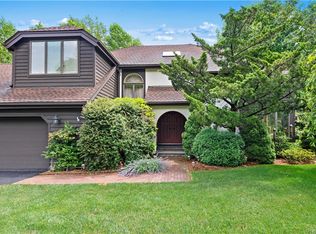 38 Cotswold Dr, North Salem, NY 10560