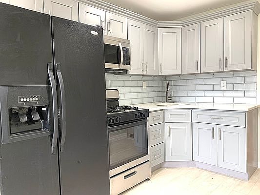 3rd image of 9007 Avenue L #2