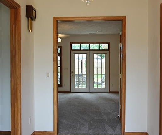5th image of 825 Deerhurst Dr