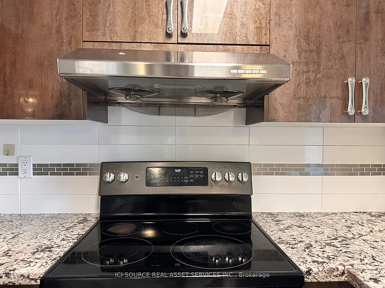 188 Doris Ave #611 — Photo 8
