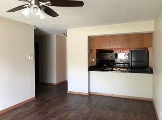 6240 NW 2nd Cir APT 240, Lincoln, NE 68521
