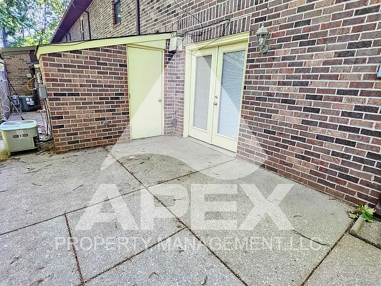 1331 Francis Station Dr — Photo 19