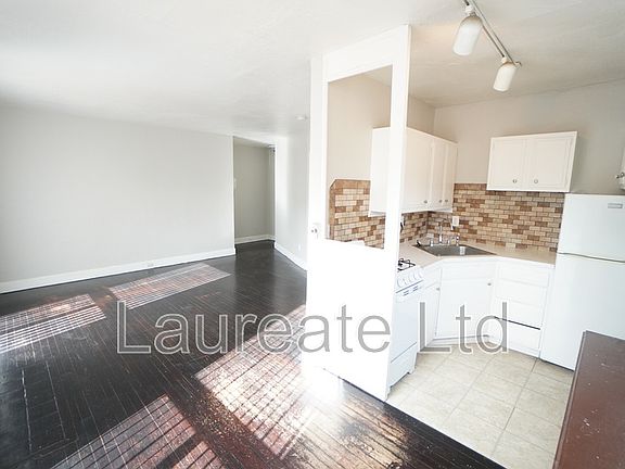 5th image of 935 E 8th Ave #2