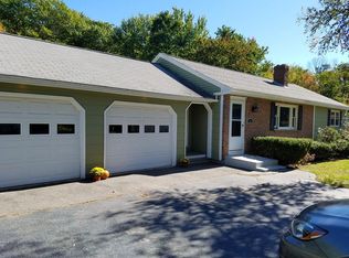 70 Valleyview Rd, Leominster, MA 01453