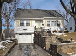 7 Martin Rd, Ossining, NY 10562