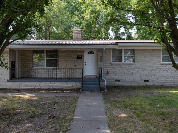 725 19th Ave NW, Miami, OK 74354
