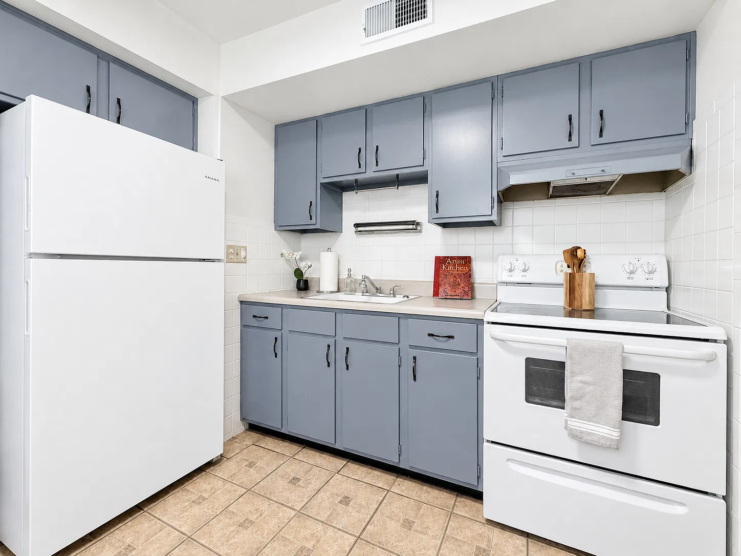 1 bed, 750 sqft, $925 — Photo 3