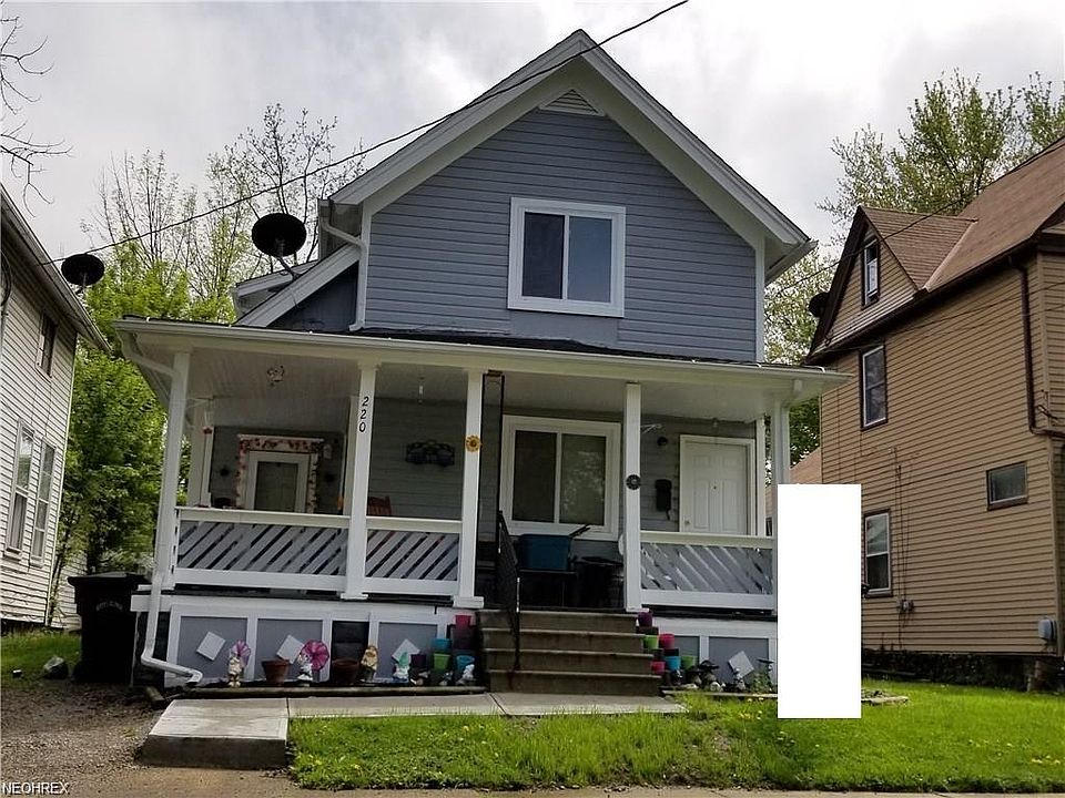 2nd image of 220 7th St