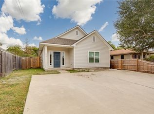 1015 Henderson St, Bryan, TX 77803