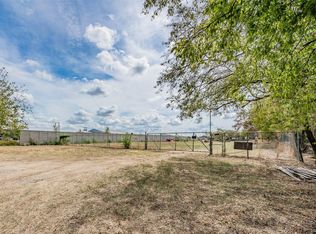 4716 David Strickland Rd, Fort Worth, TX 76119
