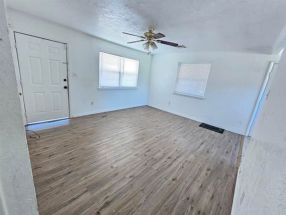 2nd image of 4527 SW G Ave