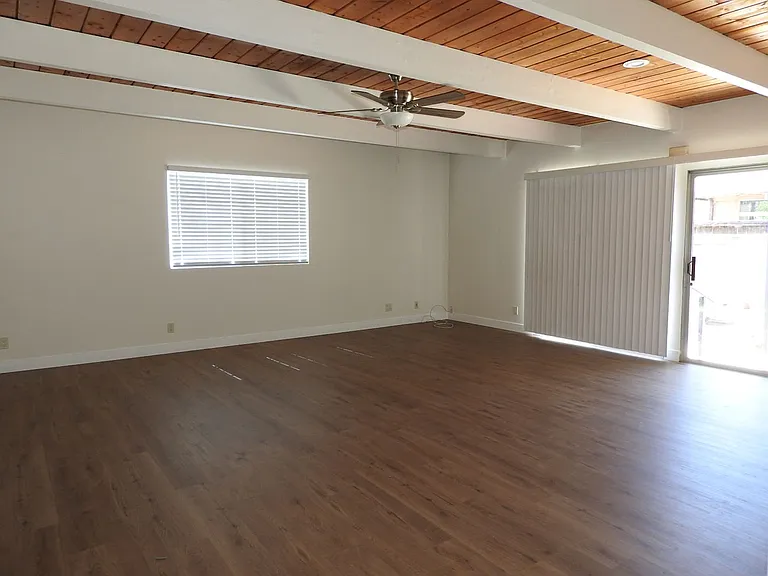 420 Cedar St — Photo 3