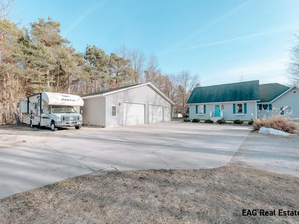 1945 E Pontaluna Rd, Spring Lake, MI 49456