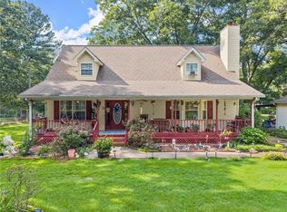 4526 Railroad St, Oakwood, GA 30566