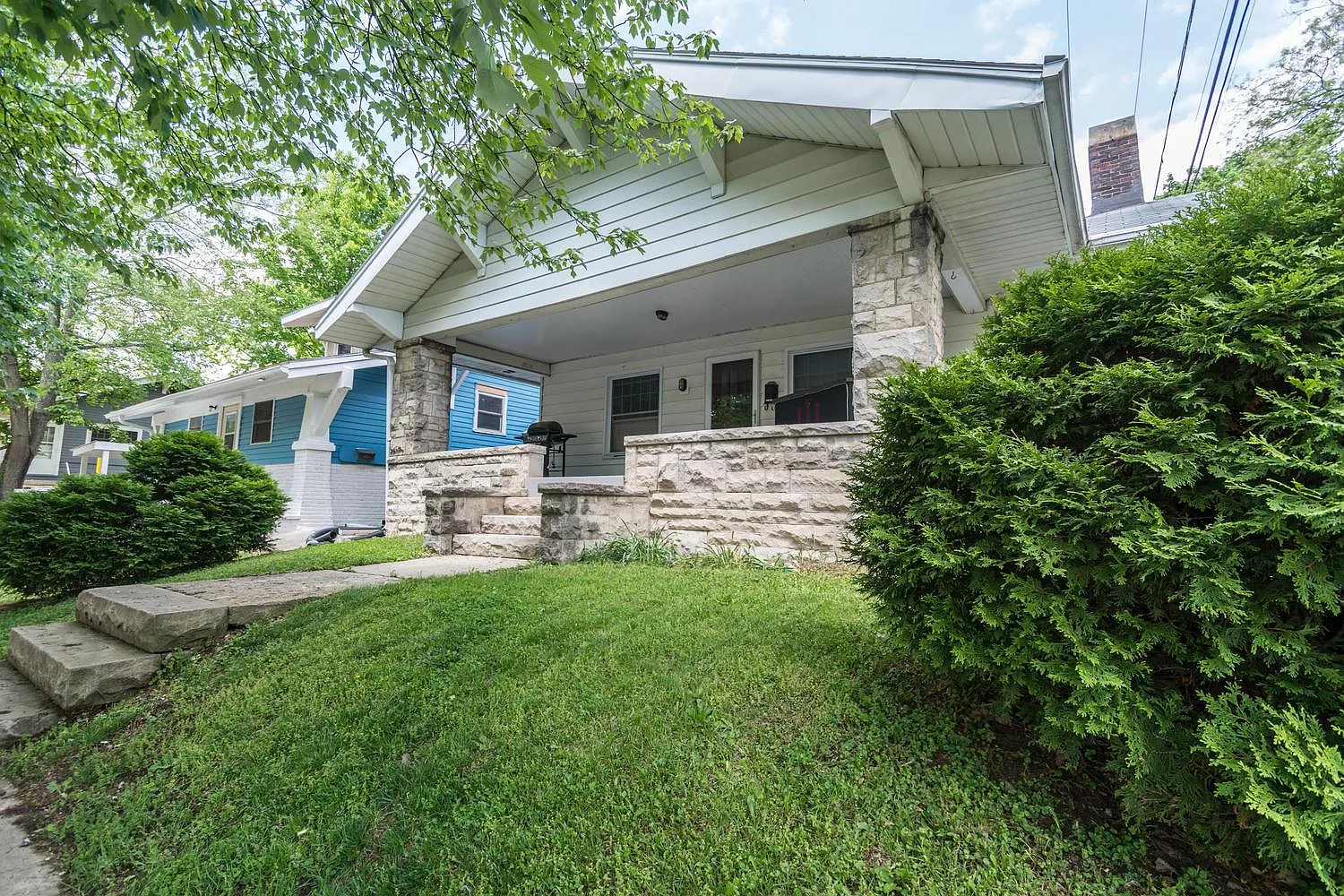 4 bed, 2.5 bath, 1500 sqft, $3,500 — Photo 3