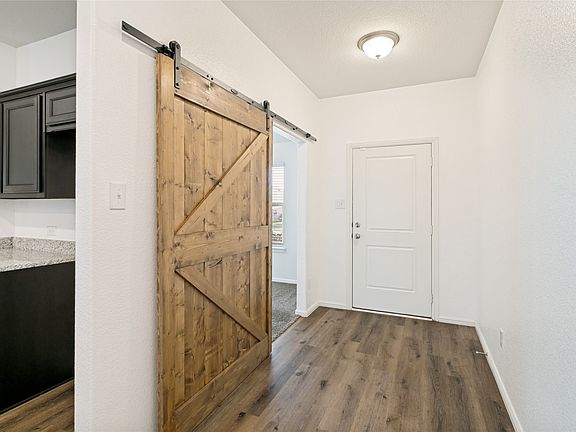 3rd image of 4716 Feltleaf Ave