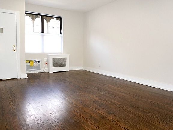 5th image of 645 Ocean Ave APT Aa