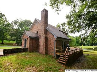 1220 Thunderbird Dr S, Hernando, MS 38632