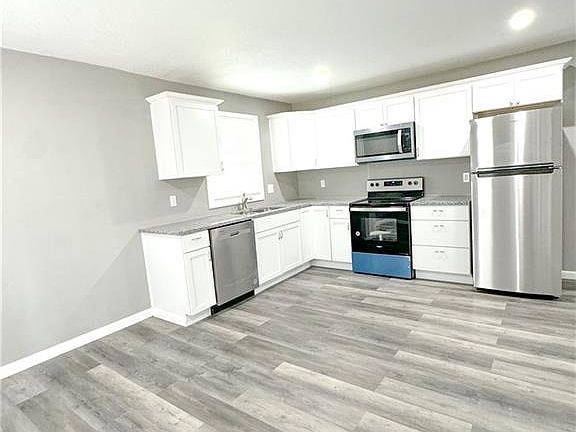 2nd image of 8919 E Independence Ave