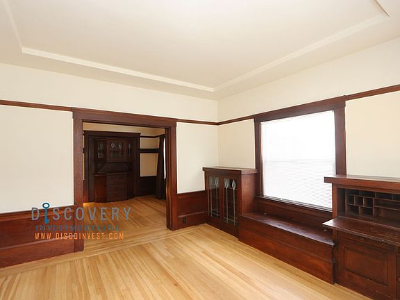 3rd image of 5695 Oak Grove Ave APT 2