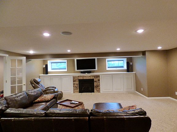 5th image of 6134 Holly Hill Ln